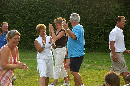 applauding our side